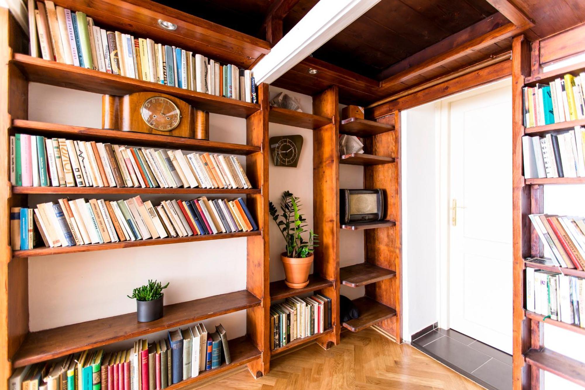 Friday Songs Appartement Praag Buitenkant foto